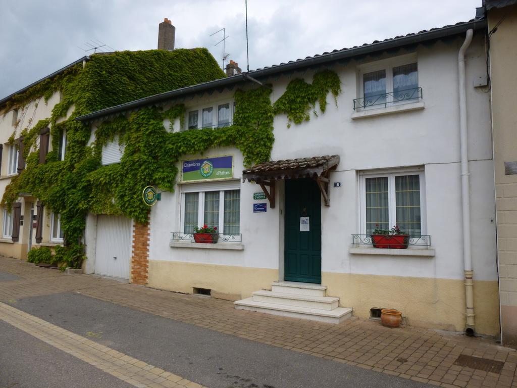 Les Chambres De Solgne Exterior foto